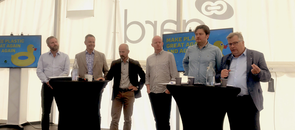 DEltakere i paneldebatt