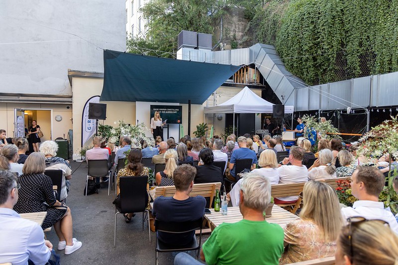 52288560060 911Df4d4d0 C