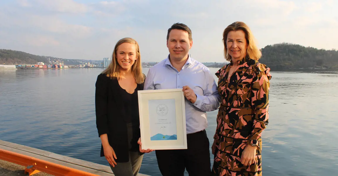 Vinner Av Holdbarhetsprisen Ble Godtlevert Her Sammen Med Daglig Leder I Matvett Tv Andrea Hagen Og Bjoernar Waage I Godtlevert