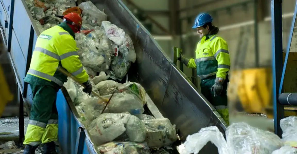 plastsortering.jpg