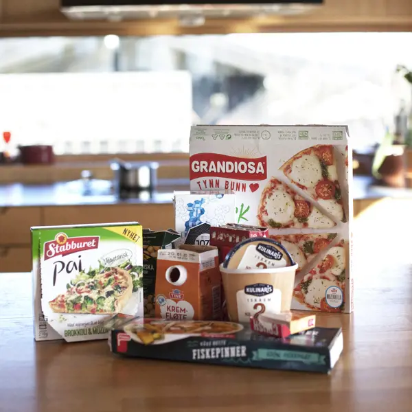 Kartong Og Drikkekartong GPN 00371 1920 Foto Beathe Schieldrop