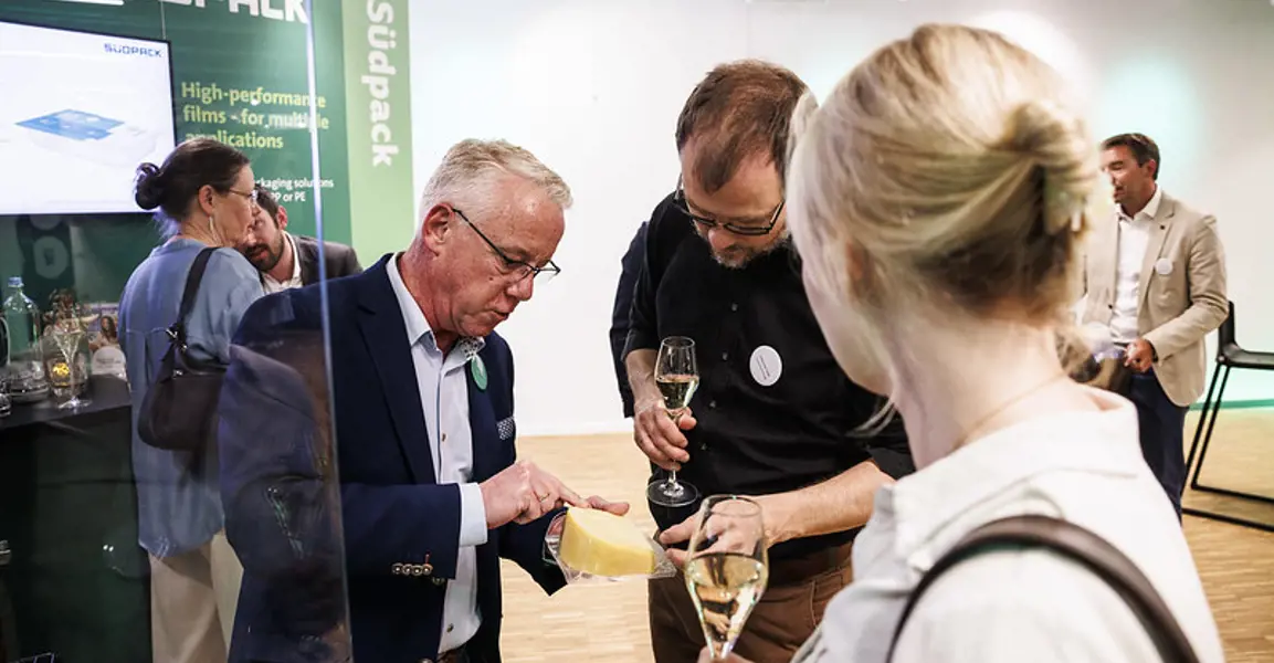 54520646676 2Ac2bf9709 C