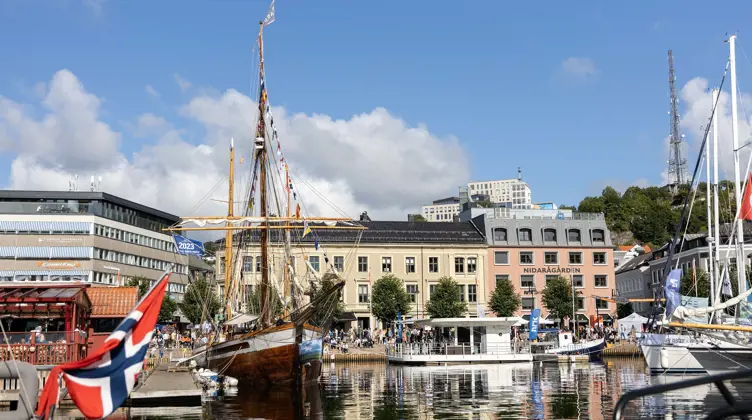 53135367387 C14d406381 K